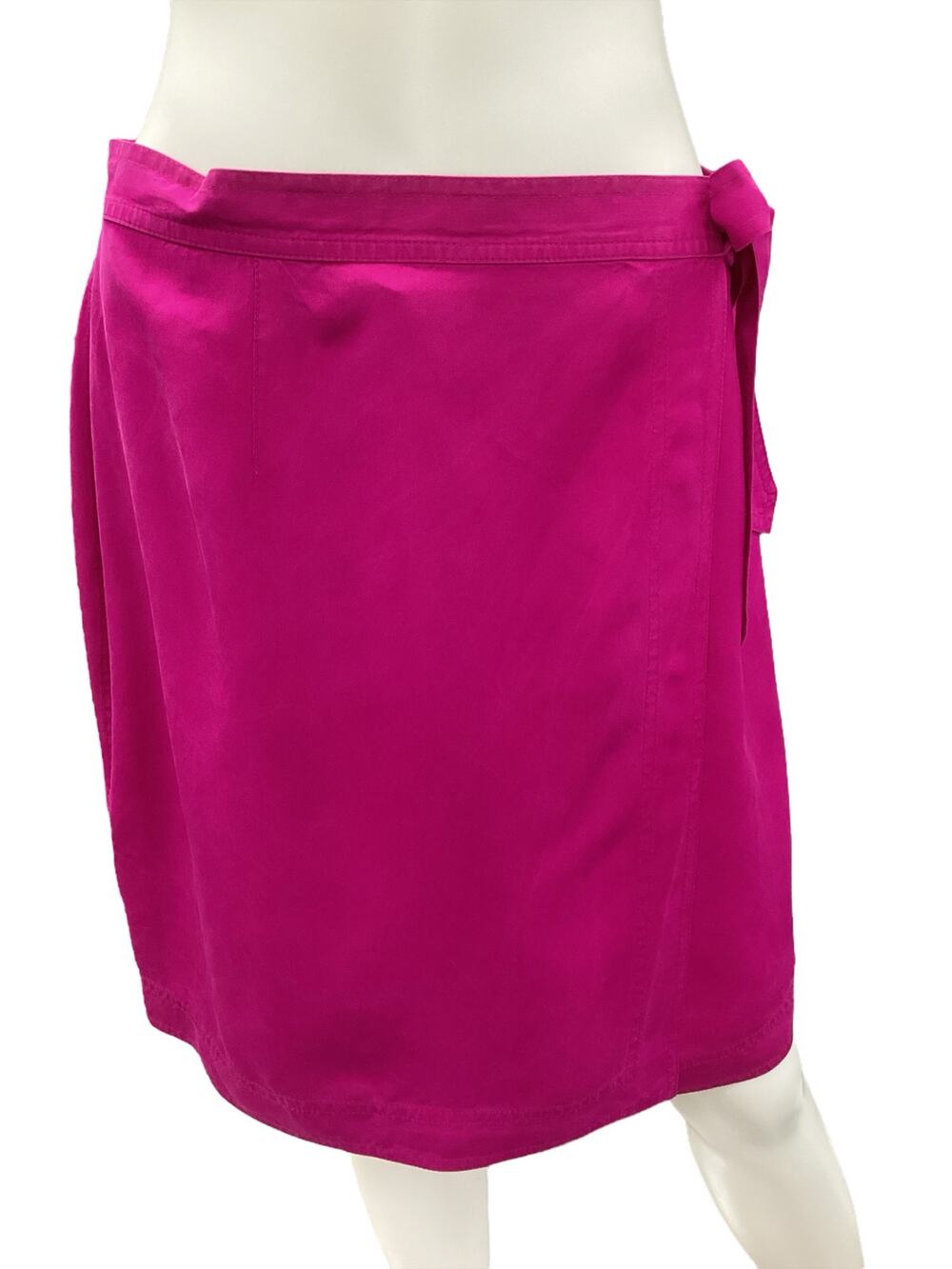Emanuel Ungaro Skirt Women’s Size L 100% Silk Wrap Style Gorgeous Fuchsia Color
